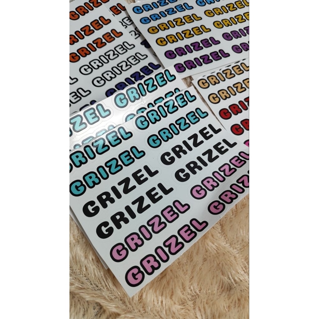 

STIKER NAMA POLOS CUTT BENTUK NAMA COCOK UNTUK ANAK SMP/SMA
