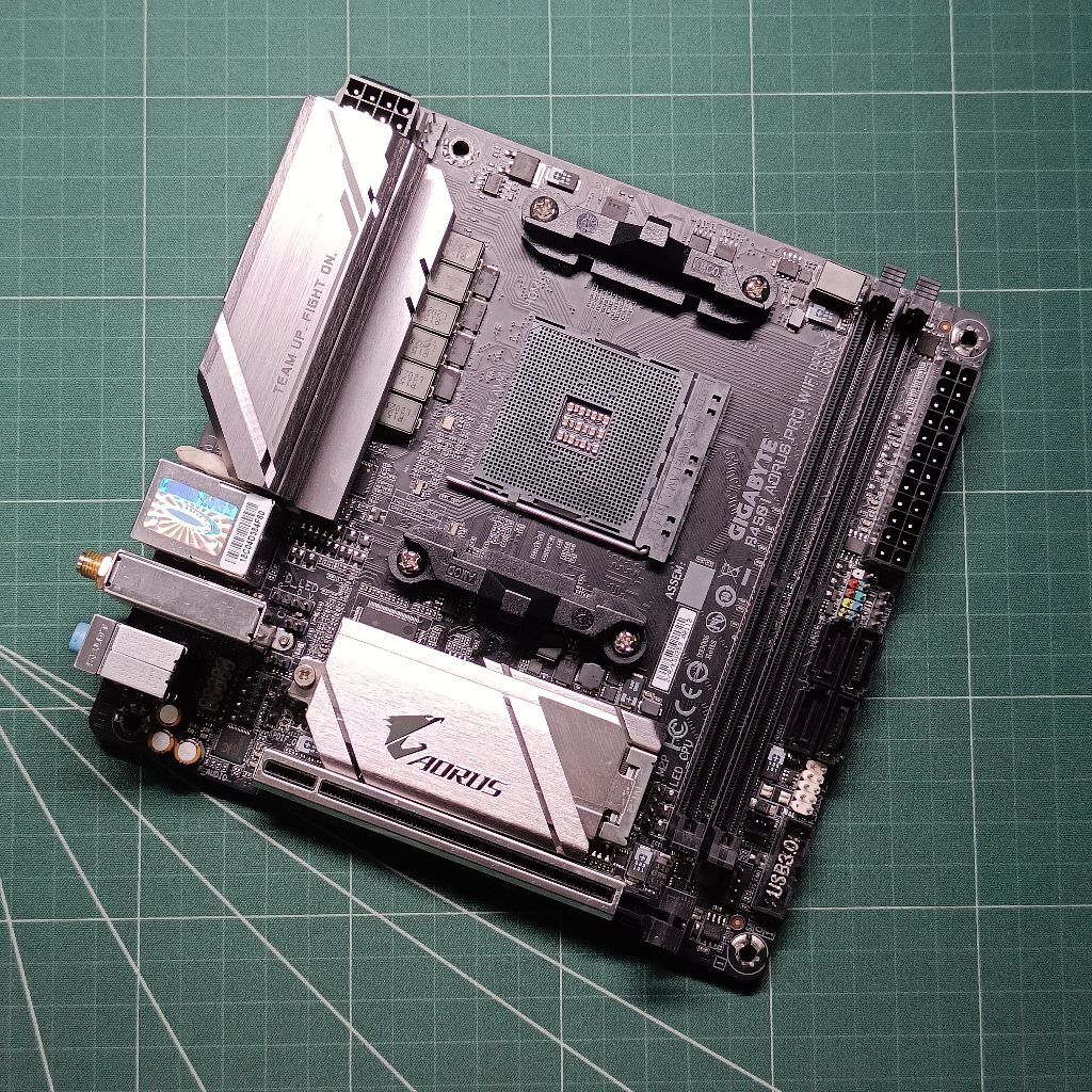 Gigabyte B450i Aorus pro wifi