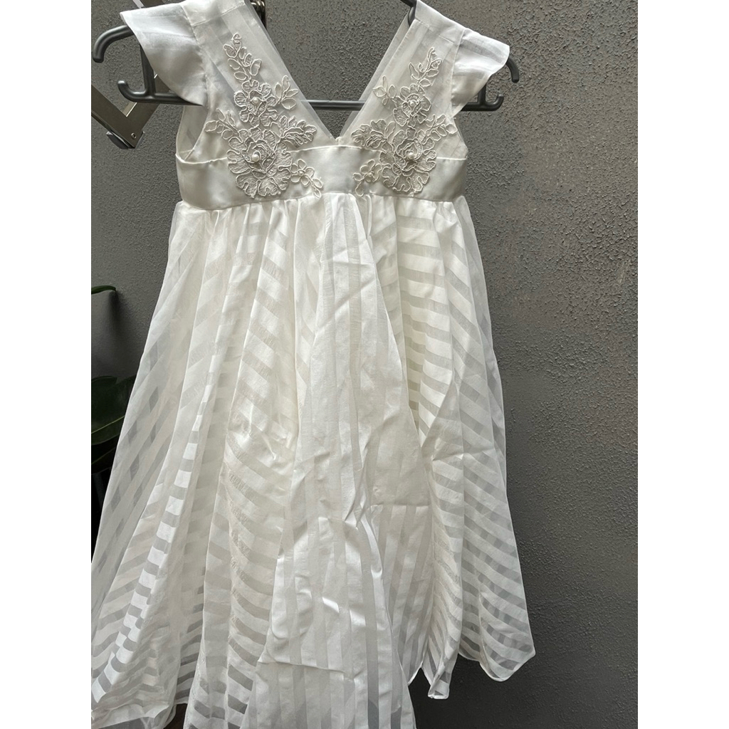 [PRELOVED] DRESS GAUN PESTA ANAK PUTIH