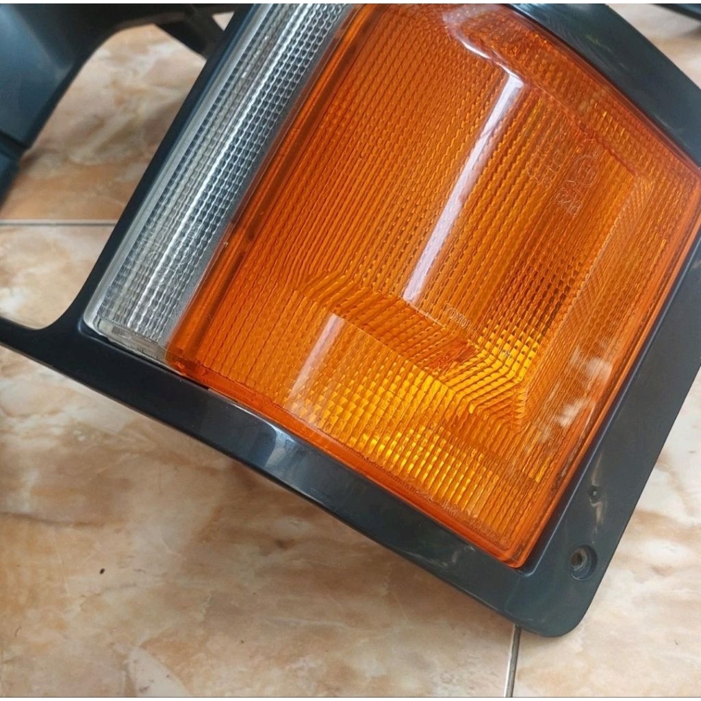 Sein Sen Sign Lamp Lampu Sein Kijang Super Original Koito Japan