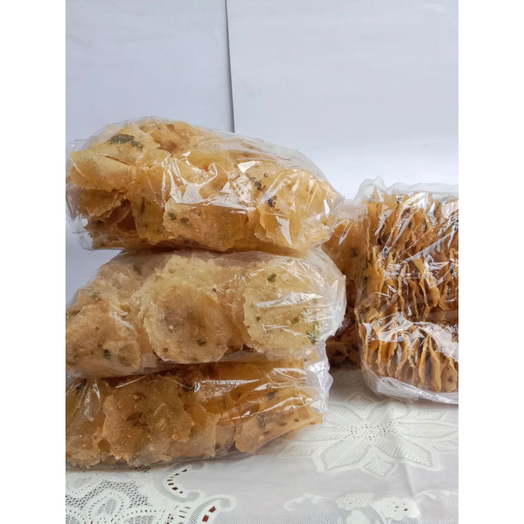 

Kerupuk Singkong/Miler pedas mentah isi 100bjj