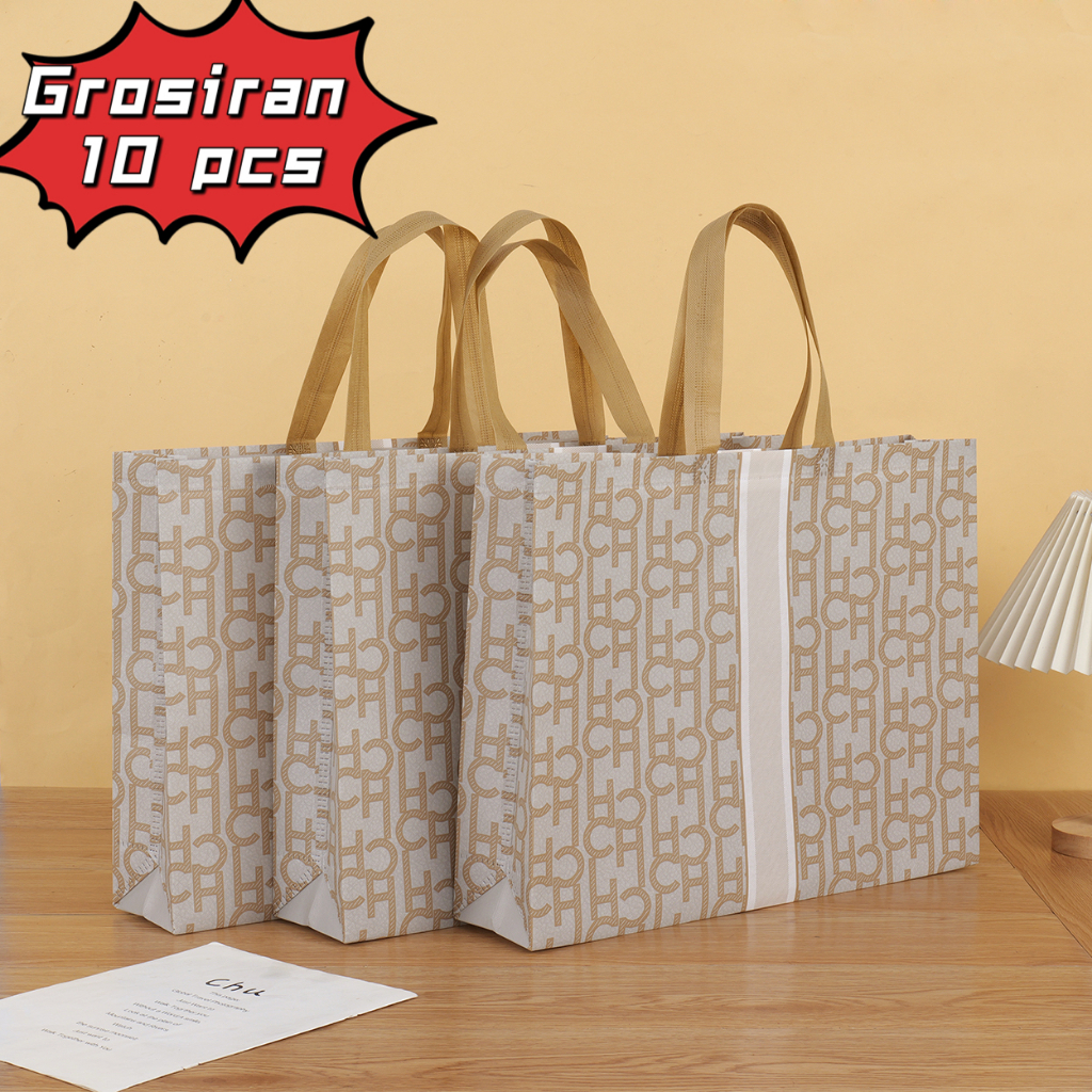 

Grosiran Tas Koper 10pcs-Tas hamper - Goodie bag - Tas Belanja - Tas Souvenir - Tas Kado - Tas Jinjing - Tas Lipat-Kantong Belanja - Souvenir - Shopping bag - Spoundbond - Tote Bag - Tas Wanita - Tas Murah - Tas Belanja Murah - Tebal dan Kuat