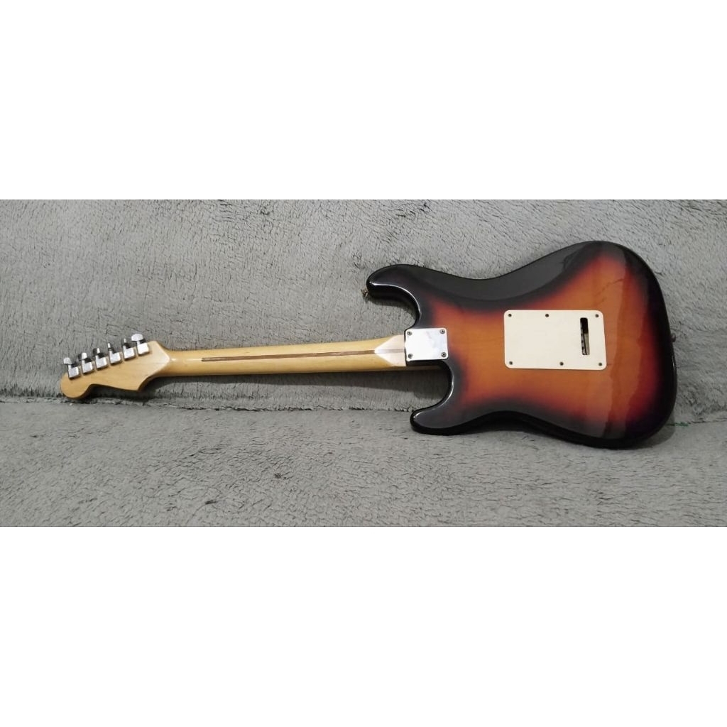 Fender mexico strat 2003