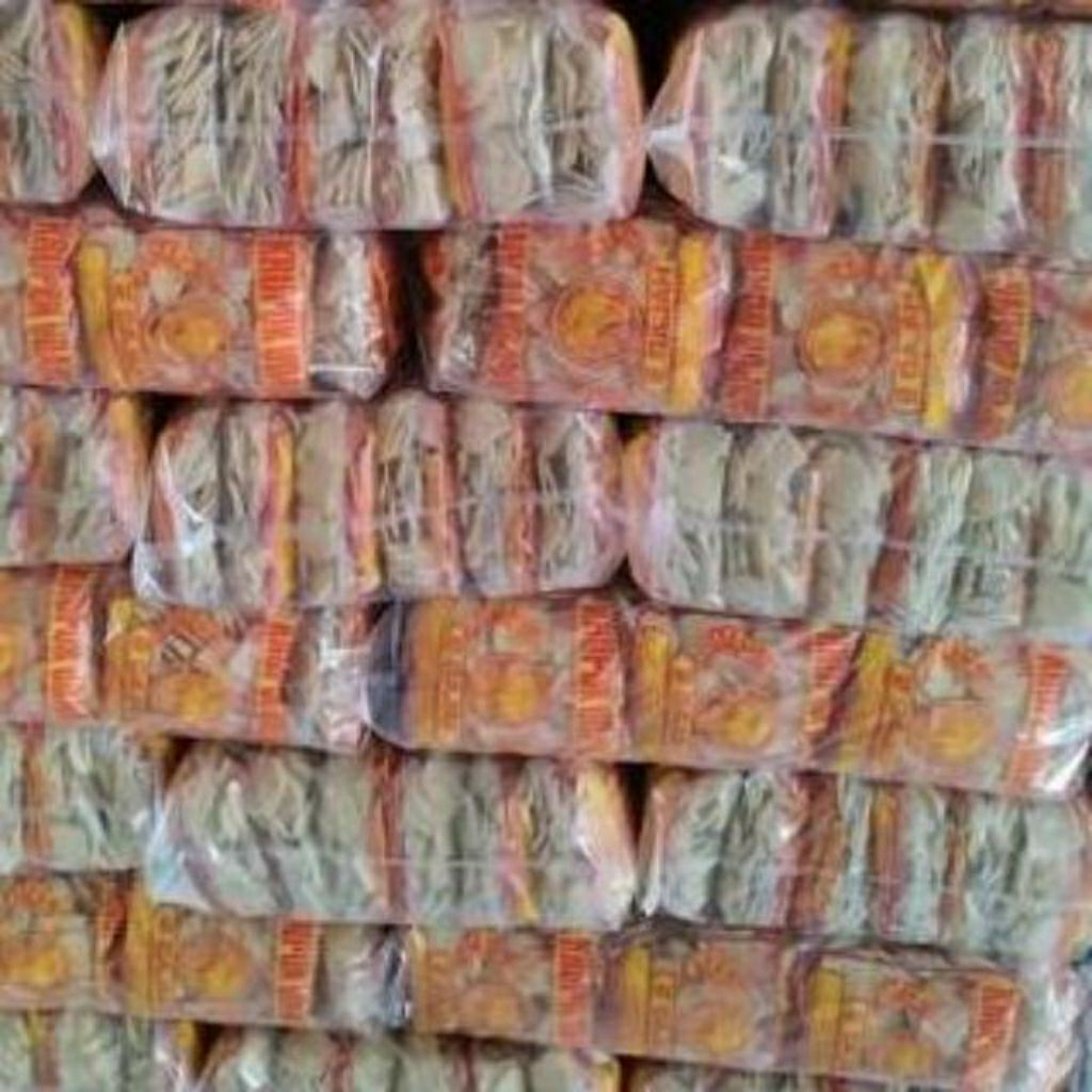 

Kerupuk Udang Khas Indramayu Cap 2 Gajah Mentah 250gr