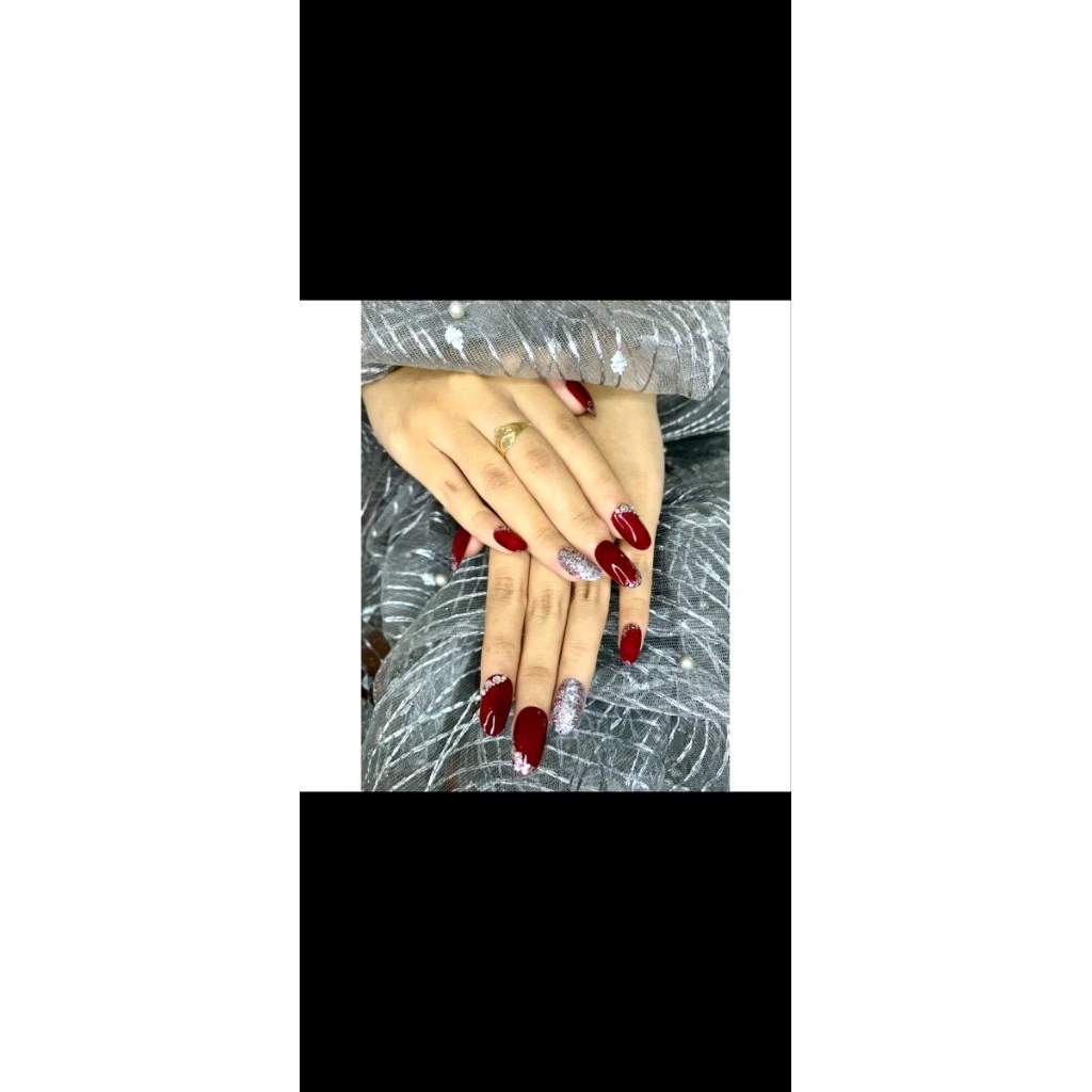 kuku palsu wedding / nail art wedding maroon glitter