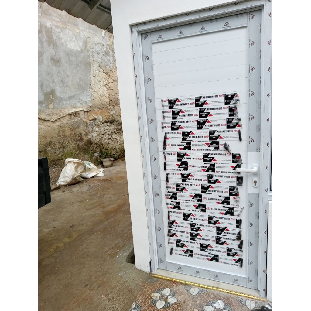 satuset kusen pintu sepandril alumunium UK 200L88 komplit asesoris gratis packing kayu