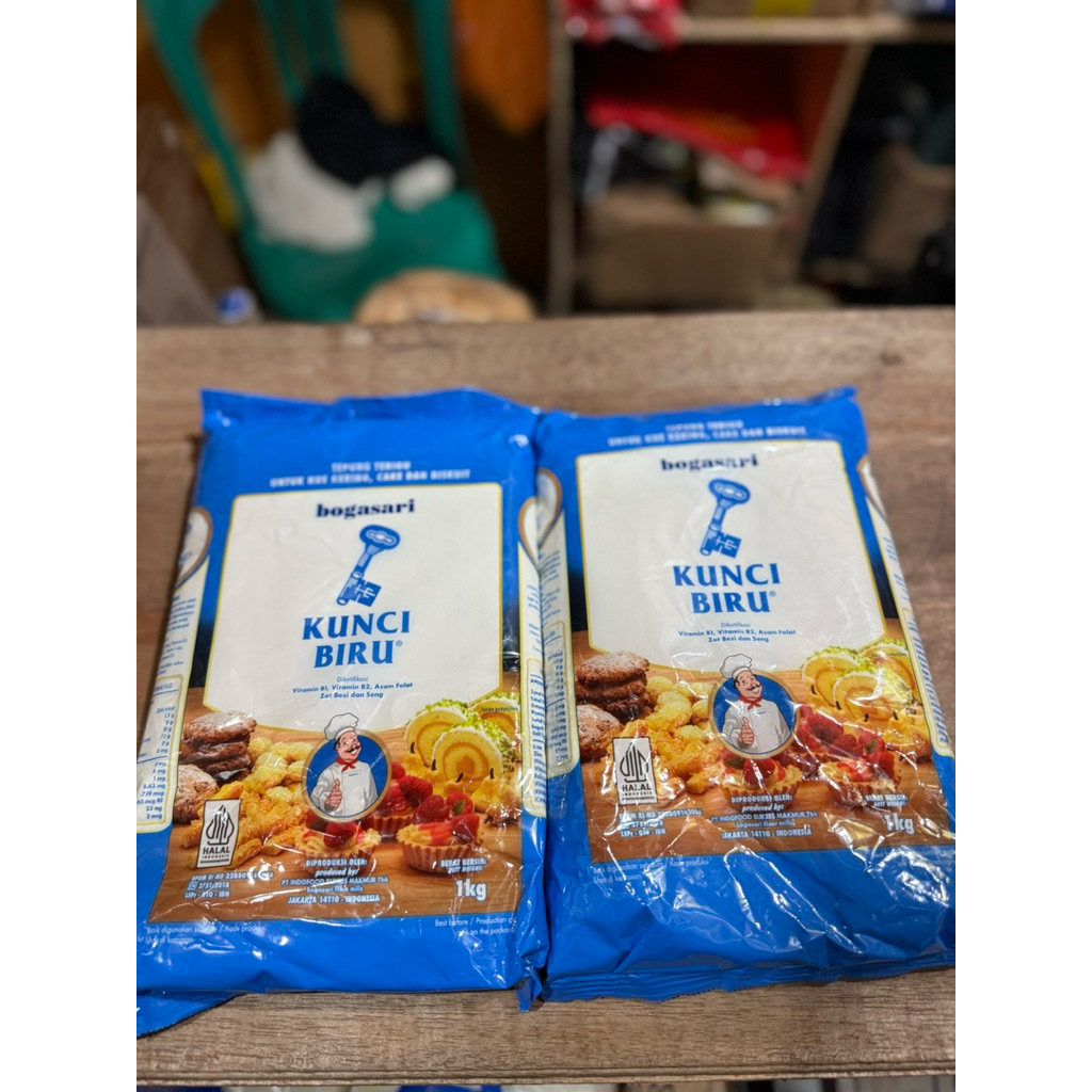 

kunci biru | tepung terigu | tepung serbaguna | tepung kue kemasan