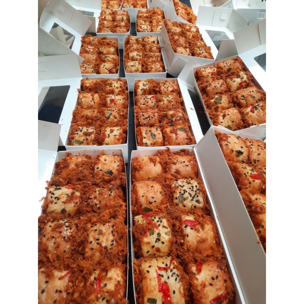 Roti abon gulungRoti abon
Abon gulung
Roti isi abon
Roti gulung isi abon