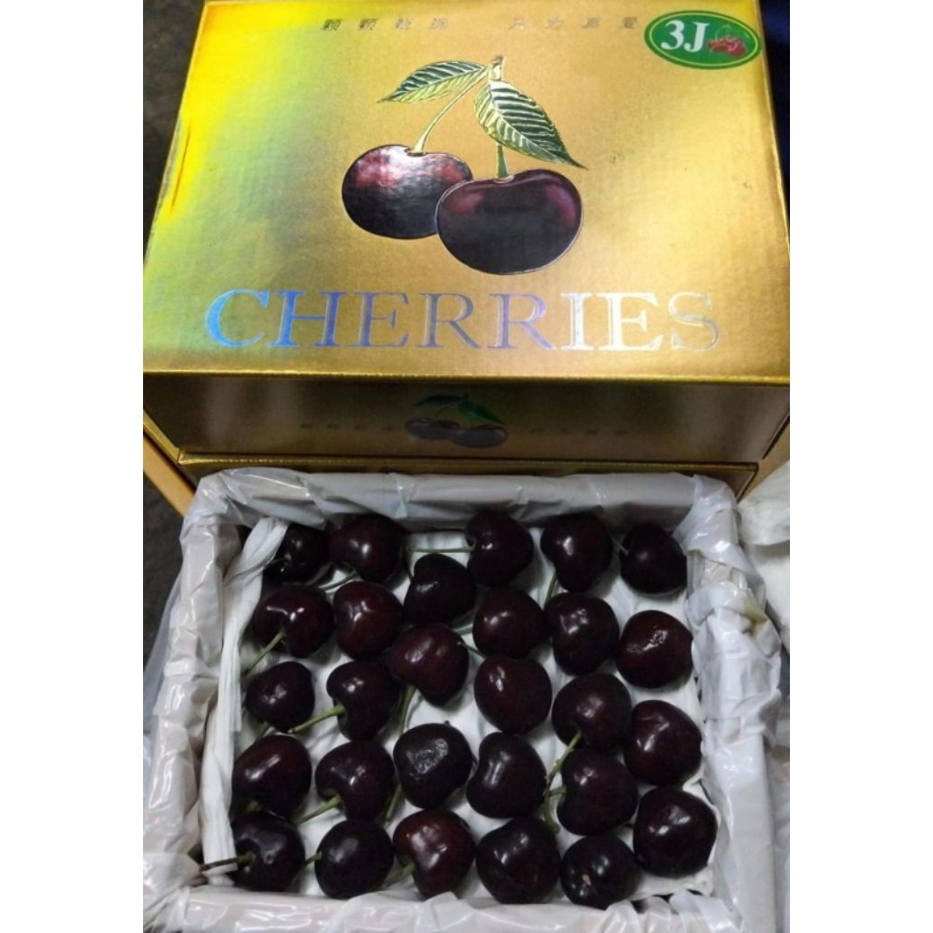 

Buah Cherry import super spesial Box