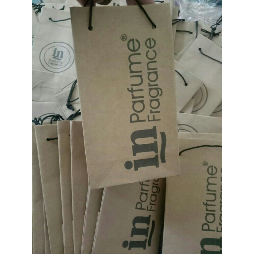 

PAPERBAG CUSTOM wedding/parfum/olshop 9x5x16