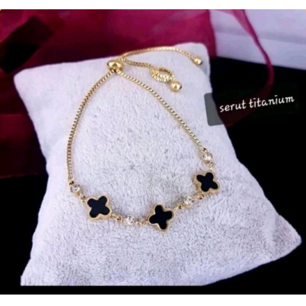 Gelang Titanium wanita viral