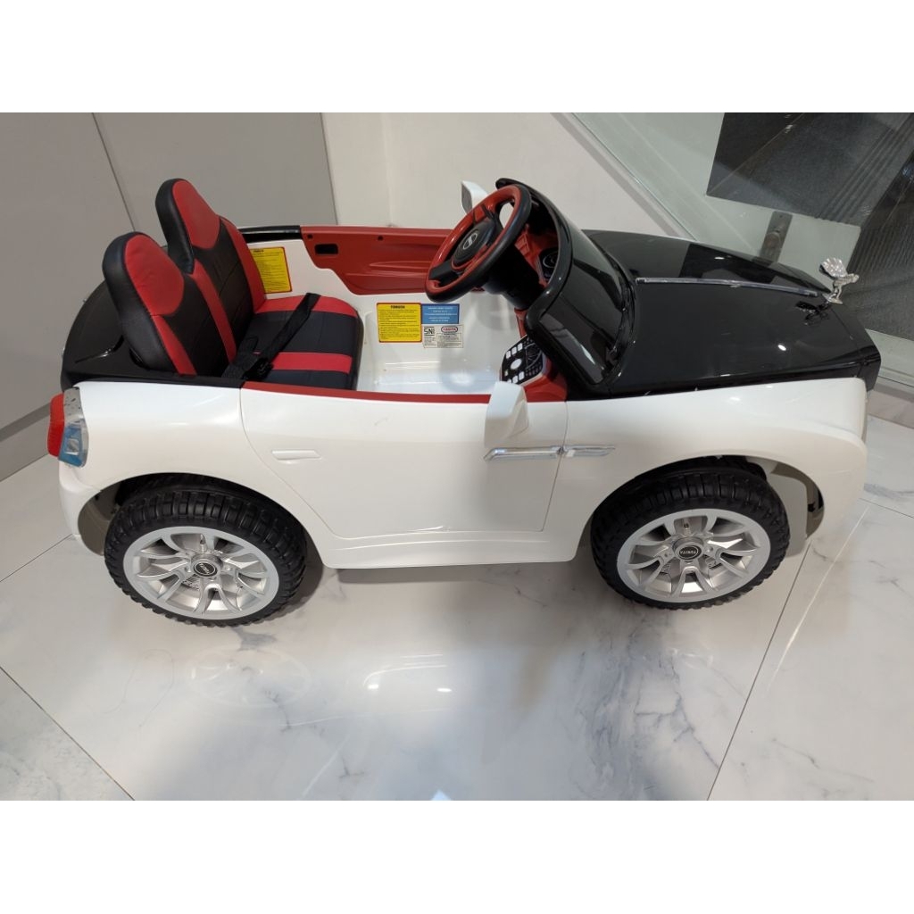 Preloved Mobil Aki Mainan Anak YUKITA 819 - ROLLS ROYCE