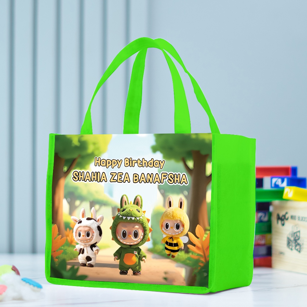 

Goodie Bag Ultah Labubu Landscape, Muat Banyak Snack Dan KFC T20 P25 L13