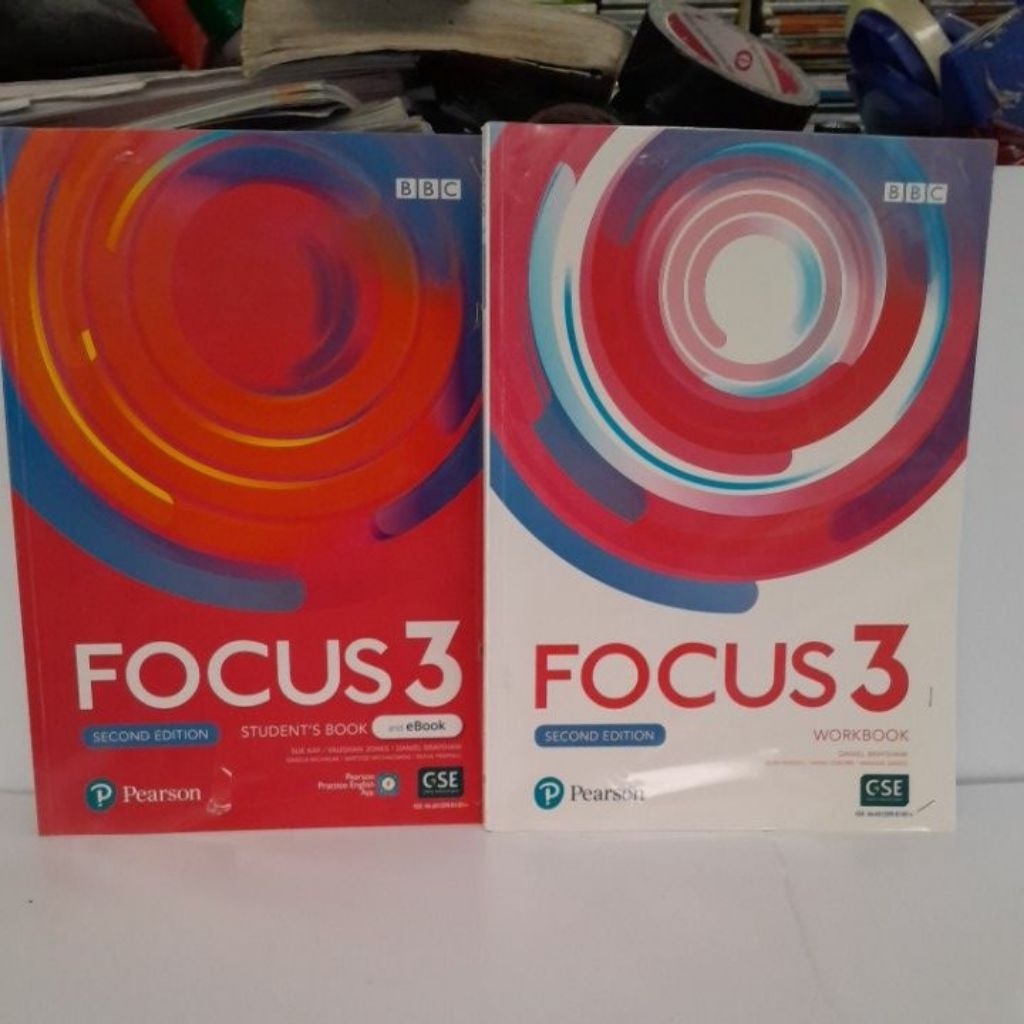 BUKU FOCUS 3 SECOND EDITION STUDENT'S BOOK WORKBOOK