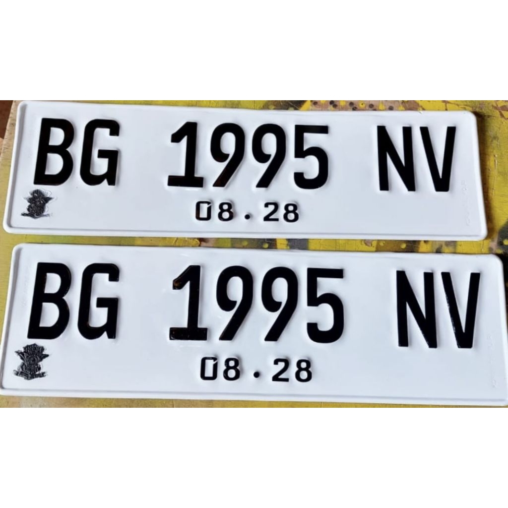 plat nomor mobil font baru dan font biasa