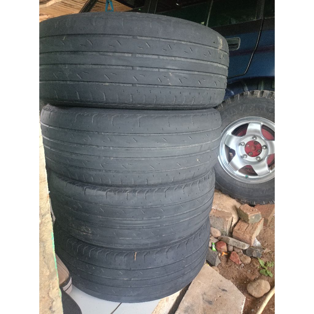 ban copotan Bridgestone ring 15 masih tebal dan tubles