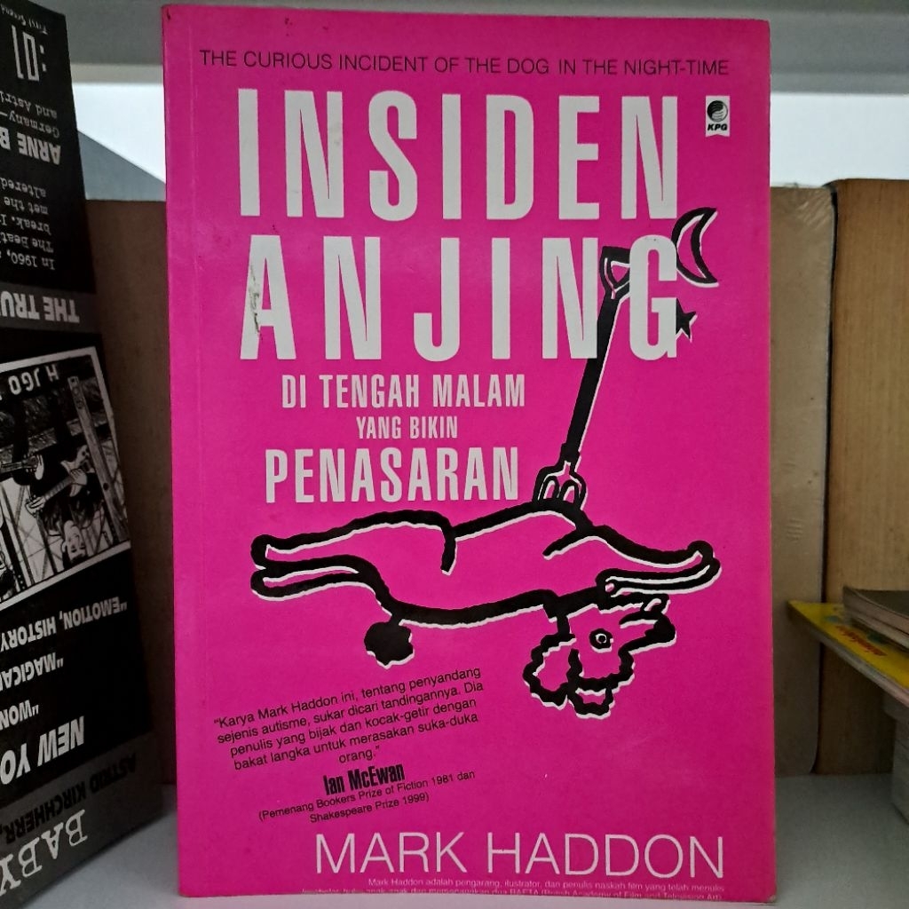 Insiden Anjing di Tengah Malam yang Bikin Penasaran (Mark Haddon)