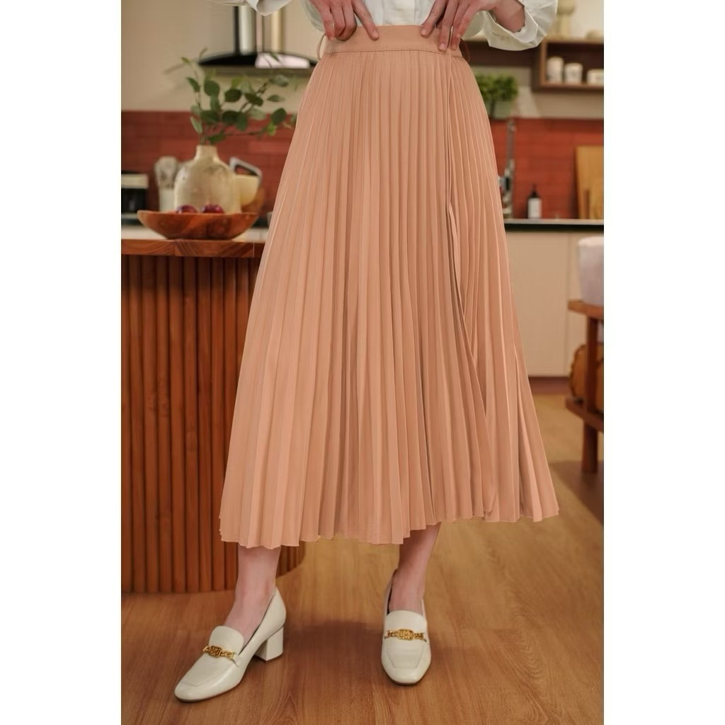 SALE CLEO PLEATED SKIRT VANILLA CHESNUT AMBER BENANG JARUM BUTTONSCARVES