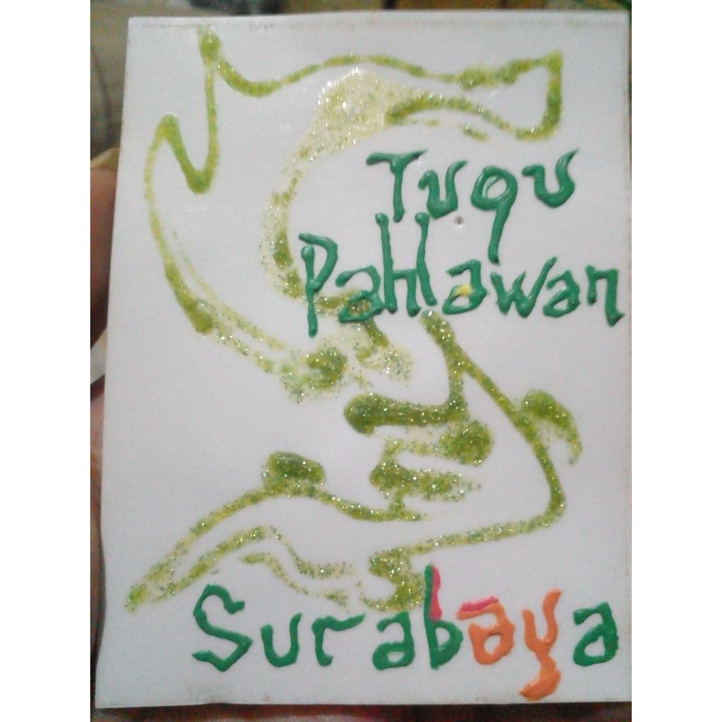 

Tugu Pahlawan Surabaya
