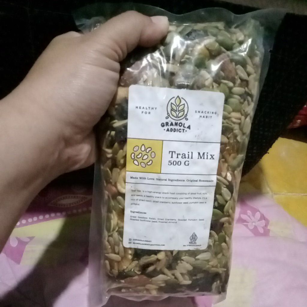 

Granola Trail Mix, 500g, aneka biji bijian untuk cemilan sehat terutama ibu hamil