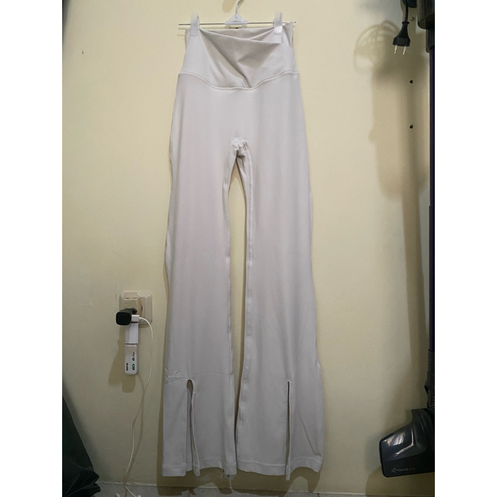 Lenka Active Bootcut Legging with Slit Size M