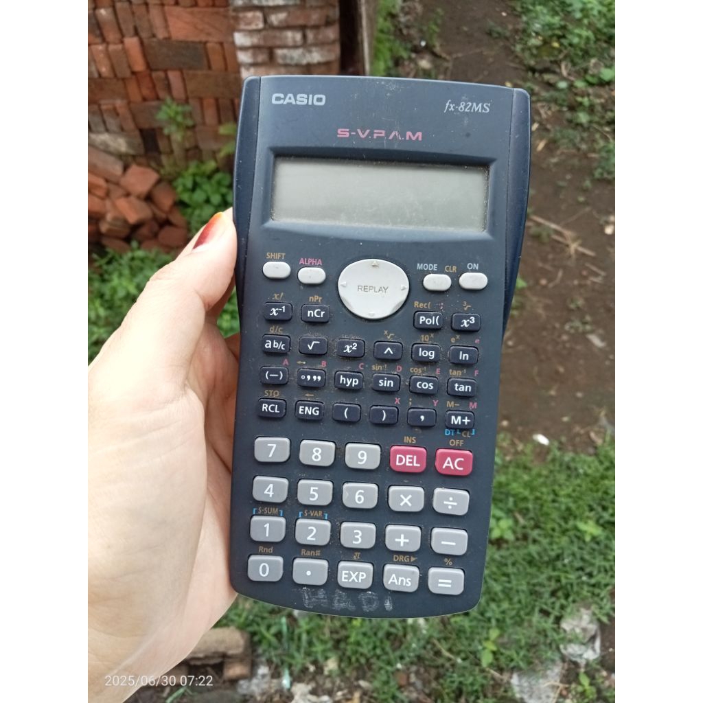 

Kalkulator Casio FX-82MS Original