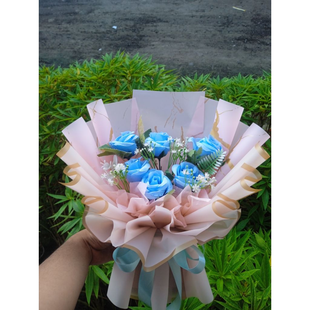 Buket bunga mawar artificial/ buket bunga/ buket bunga mawar/ buket bunga artificial