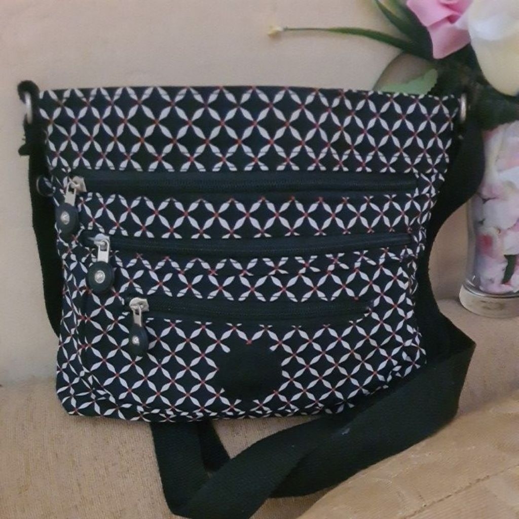 Tas selempang wanita second ala kipling