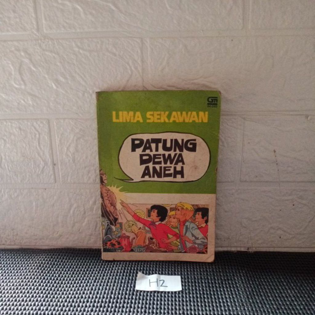 LIMA SEKAWAN PATUNG DEWA ANEH