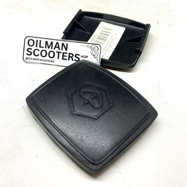 TUTUP SPIDOMETER PTS TUTUP SPIDOMETER SMALLFRAME ORIGINAL SIP TUTUP SPIDO VESPA PTS ORIGINAL SIP