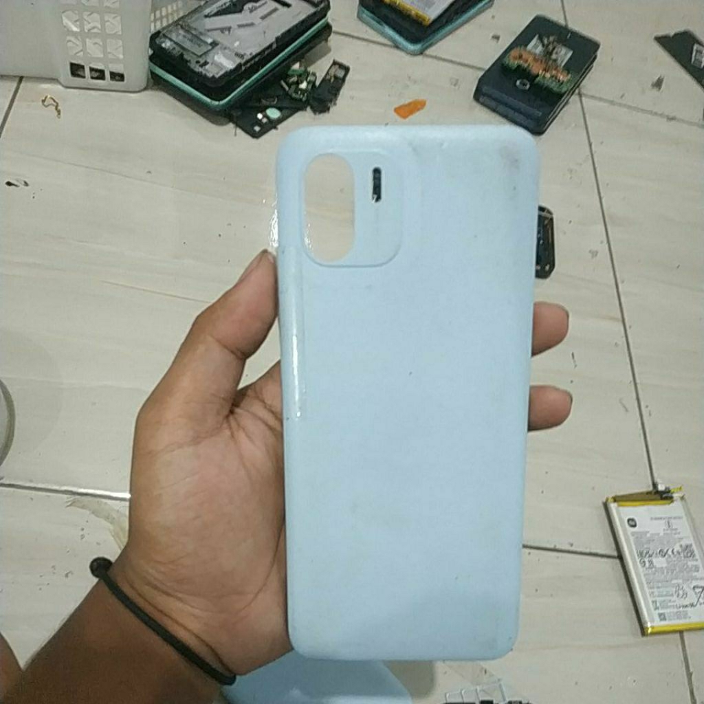 backdoor bekas Xiaomi REDMI A1/A2 2022 Tombol komplit original lumayan mulus