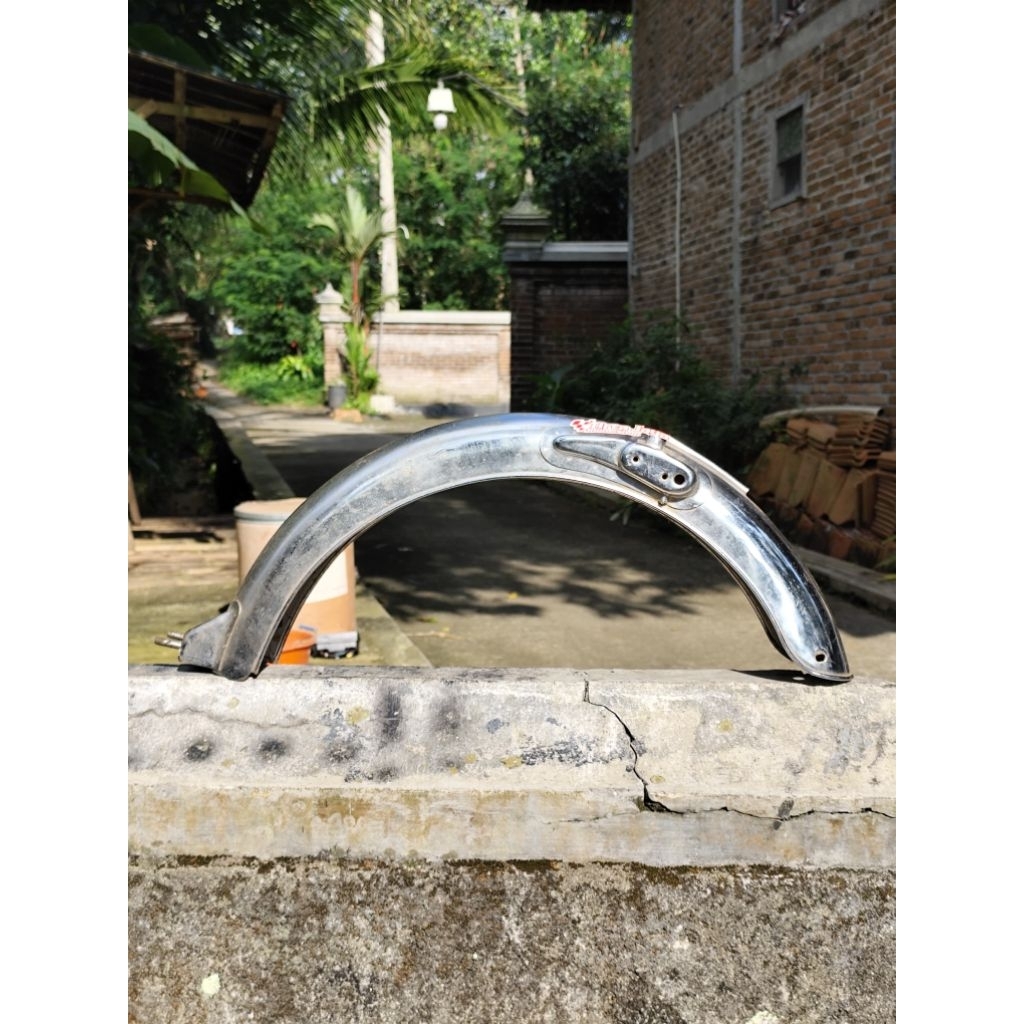 SLEBOR SPAKBOR BELAKANG IMPORT CB100 CB125 ORIGINAL NOS JAPAN BARANG BARU STOK LAMA