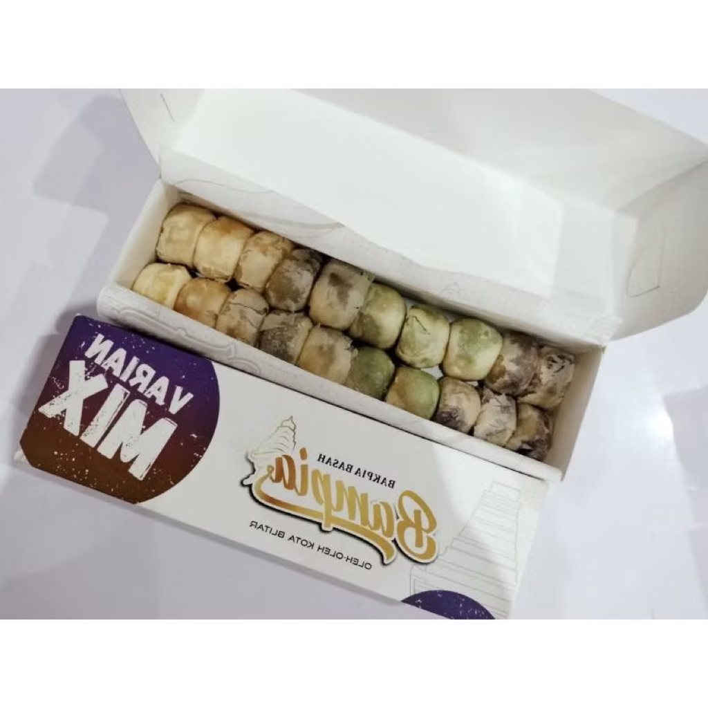 

BAMPIA VARIAN MIX BAKPIA BASAH MIX ISI 20 BIJI OLEH - OLEH KHAS BLITAR