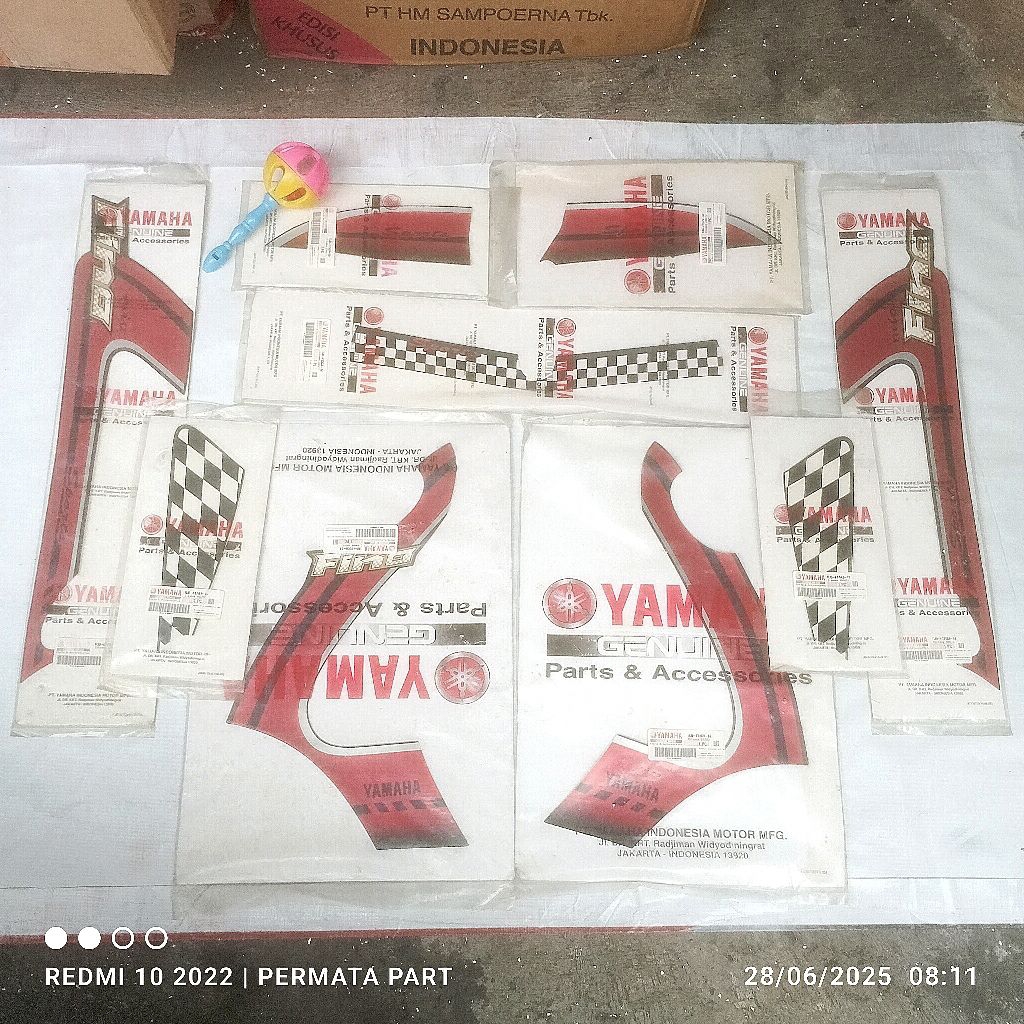 striping stiker graphic yamaha fino karbu fino lama old merah hitam black mx 2012 2013 full set 1UB 