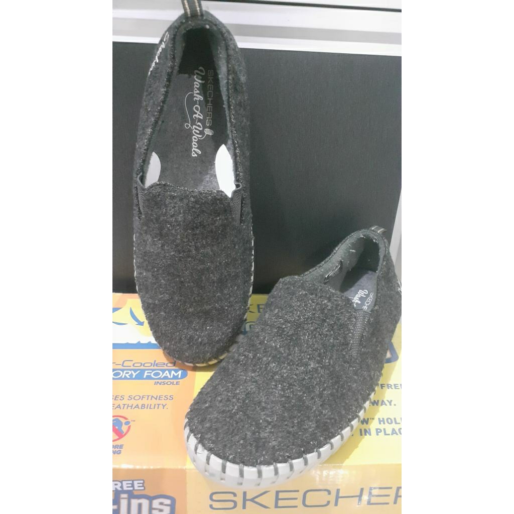 [PRELOVED] SKECHERS SLIP ON WASH A WOOLS SIZE 38
