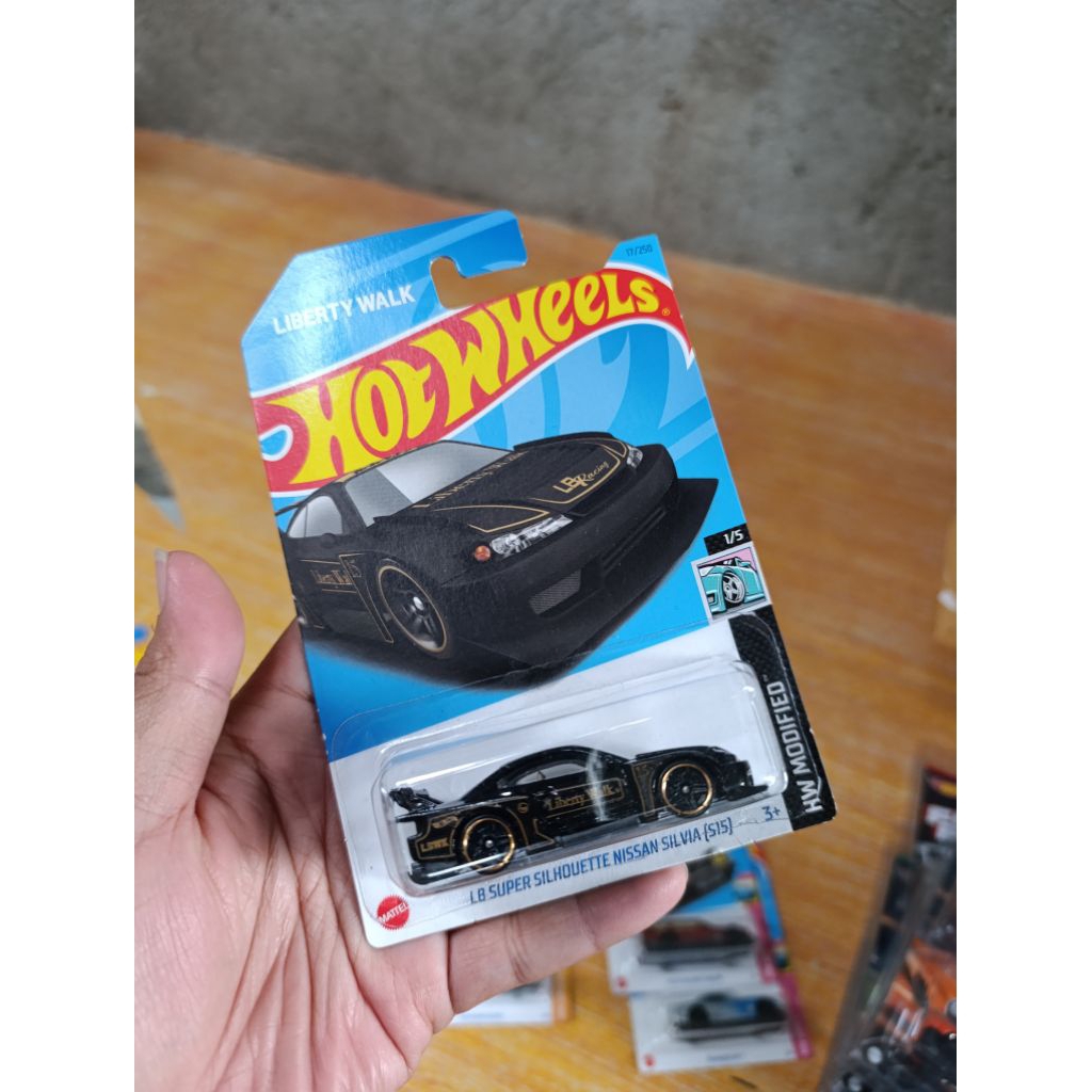 Hot Wheels LBWK SUPER SILHOUETTE S15