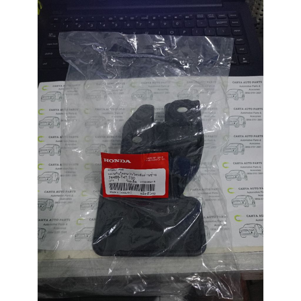 Kepet Lumpur Kepet Roda Mud Guard Strake Roda Belakang Bagian Depan All New Brio 2019-on