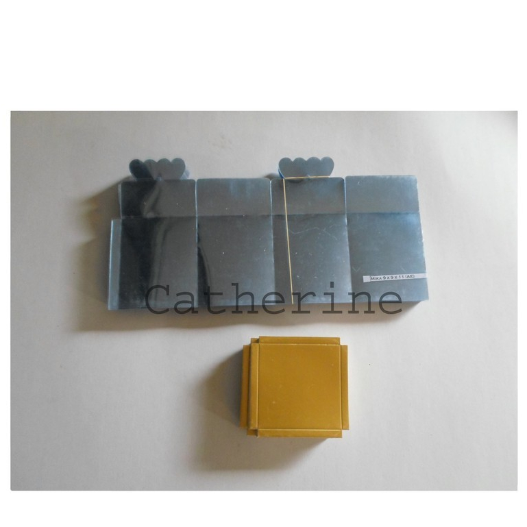 

Kotak Mika 9X9X11 Alas Emas ECO