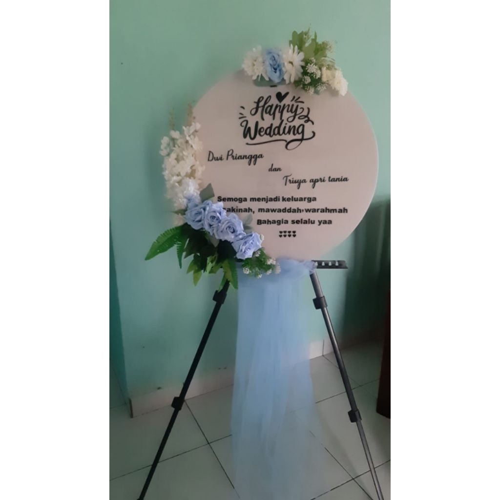

paket usaha preloved papan akrilik
