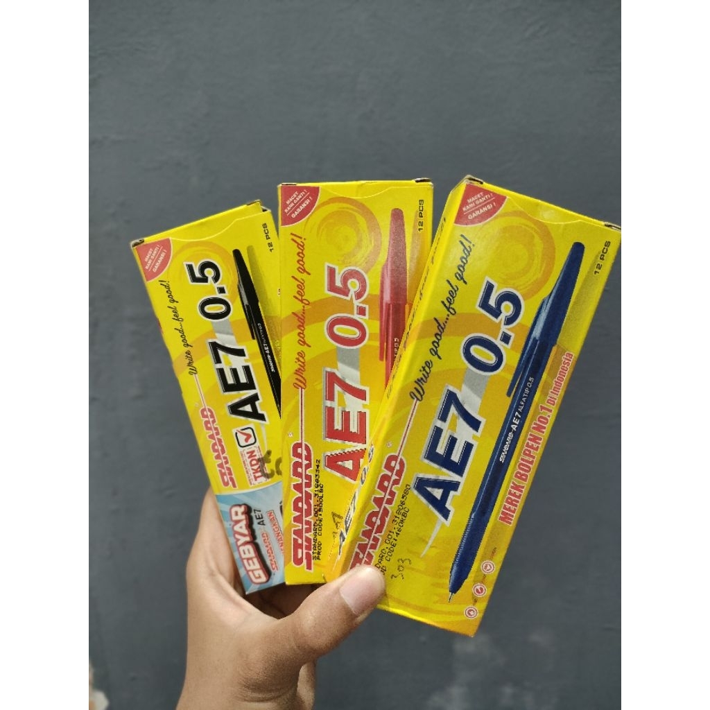 

Bolpoin Standard AE7 ukuran 0.5mm isi 12 pcs