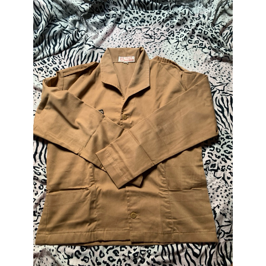 BAJU PRAMUKA KANTONG BAWAH CROP