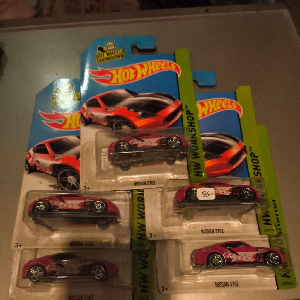 Hot Wheels Nissan 370Z HW Workshop 2014 Merah Greddy