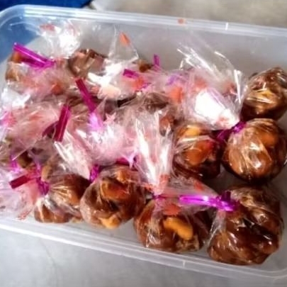 

KACANG balado manis gurih renyah