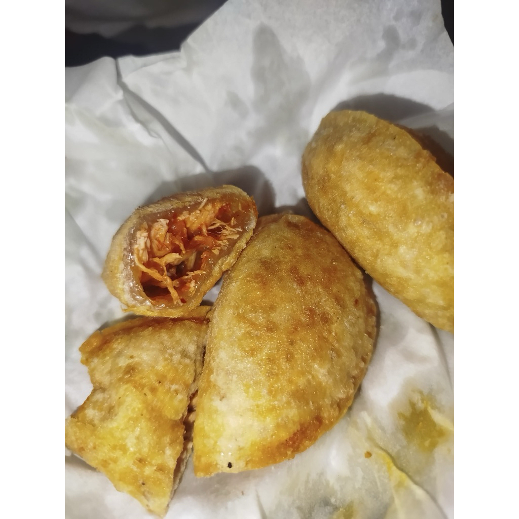 

Cireng Isi Ayam dan keju/ 4 Varian/ isi 10 dan 5/ Frozen di Vakum