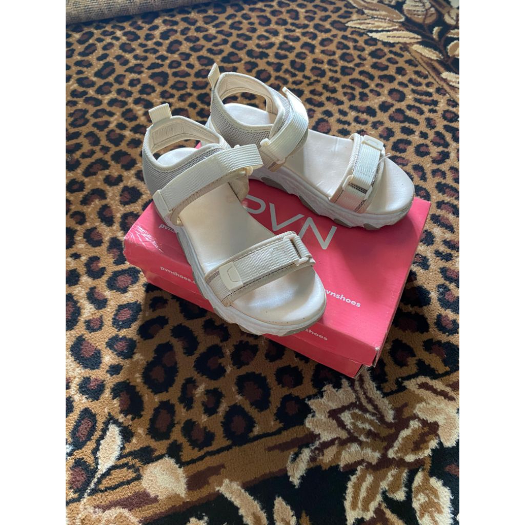 preloved sandal wanita