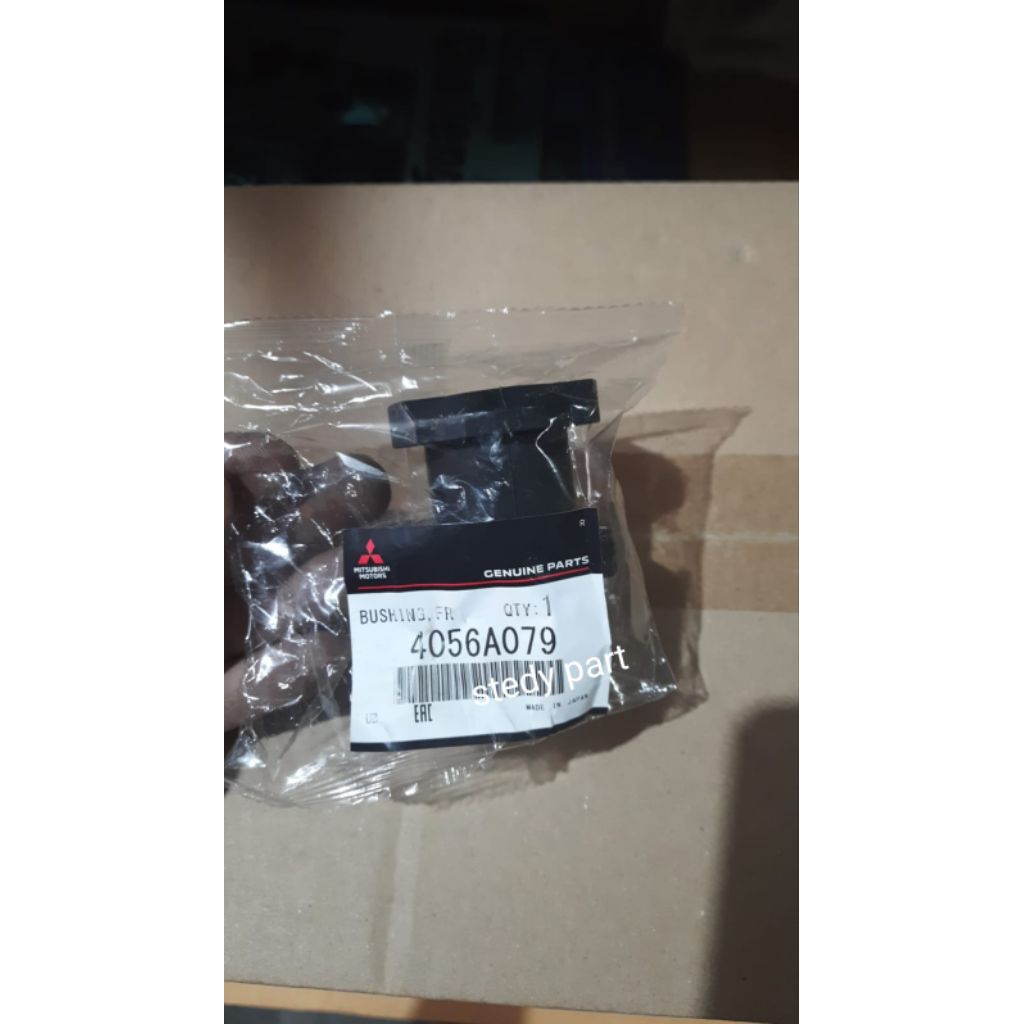 Karet bushing stabil depan outlander sport 4057a079 asli original genuine part