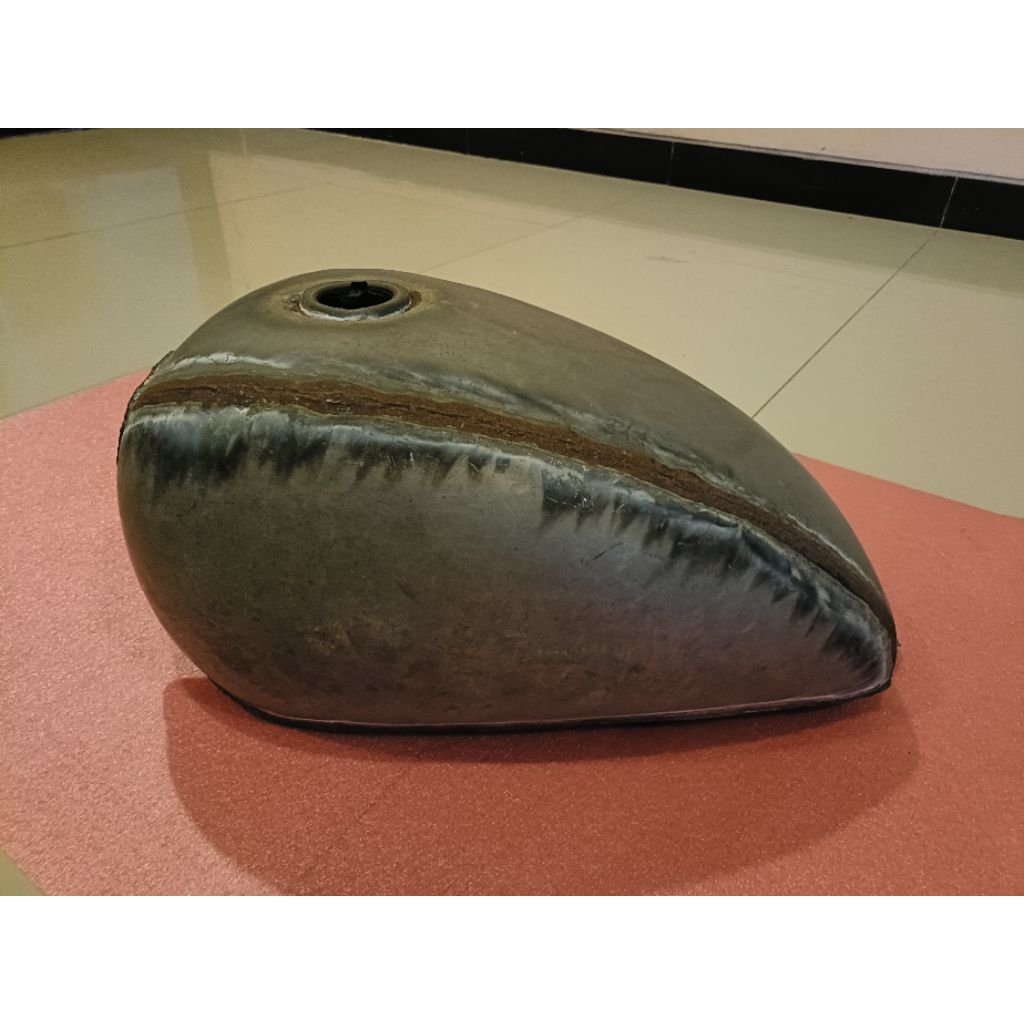 Tangki Triumph Royal Enfield Tangki Custom Japstyle Mentah