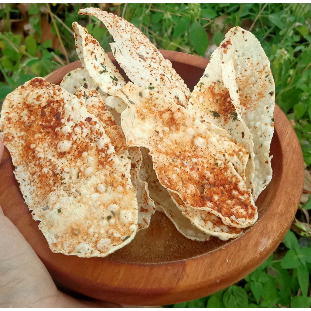 

Opak singkong ilat goreng pedas daun jeruk|krupuk goreng pedas daun jeruk