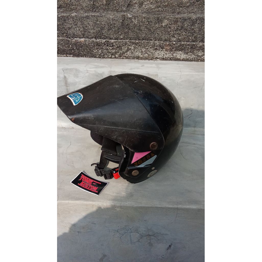 helm jadul helm vintage