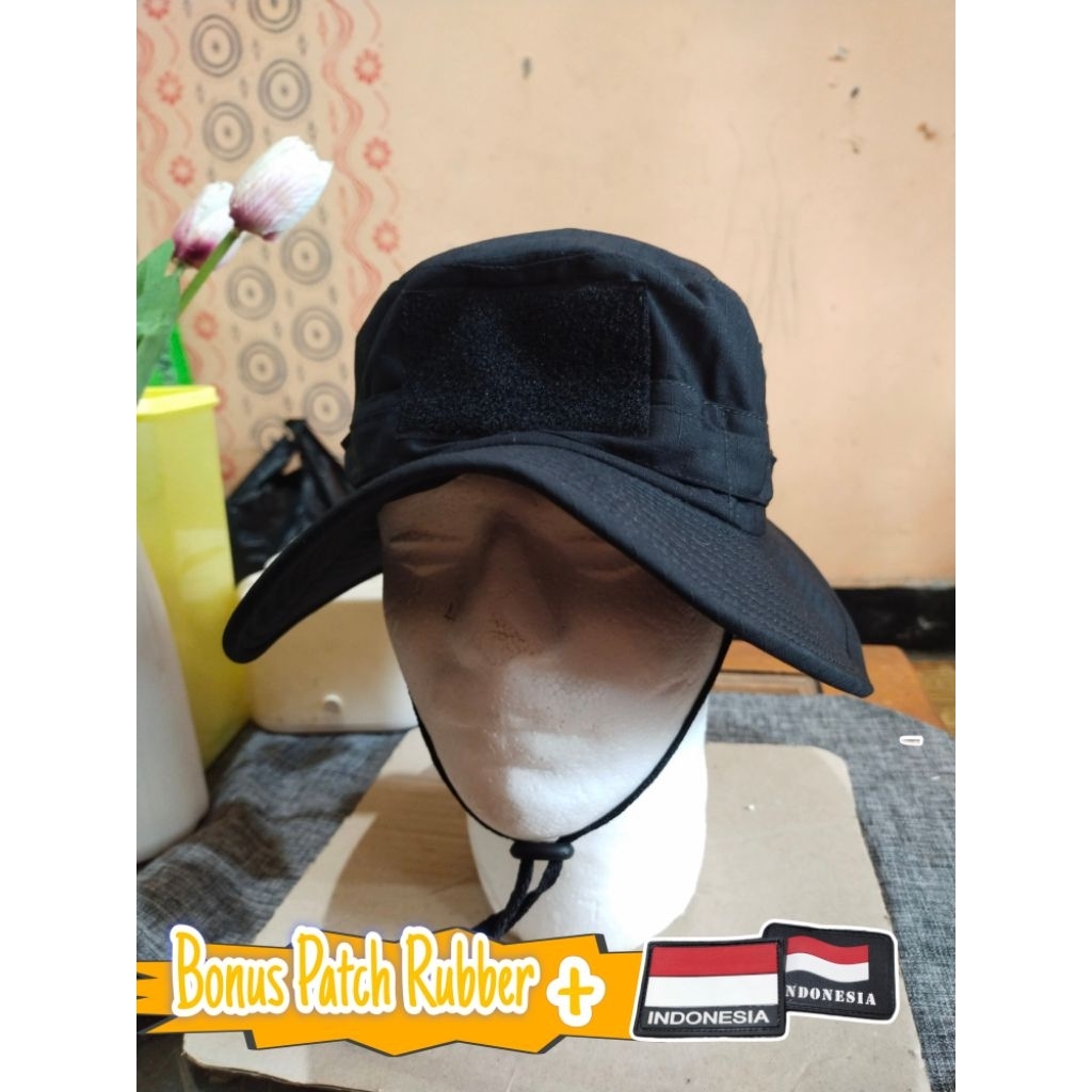 Topi Rimba Hitam_Topi Rimba Brimob/Polisi Bonus Patch Rubber Merah Putih